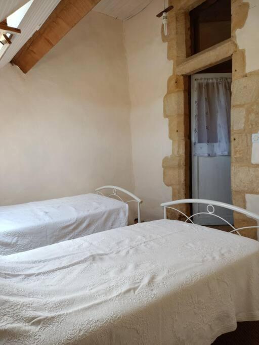 Maison De Caractere Au Coeur De La Cite Medievale De Gourdon Bagian luar foto