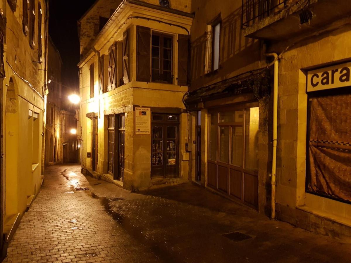 Maison De Caractere Au Coeur De La Cite Medievale De Gourdon Bagian luar foto